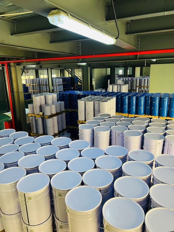Warmtegeleidbaarheid 0,8-0,9 W/mK Viscositeit 200-500 slagsterkte 8-16 kJ/m2 Elektriciteitsisolatie epoxyhars