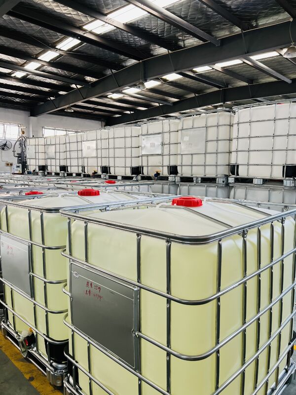 Vlampunt 135°C epoxyhars met goede waterbestendigheid en 30-45 minuten werktijd voor maritieme coatings
