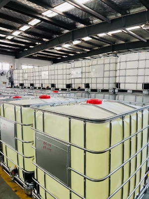 Dielectrische sterkte 20-30 kV / mm en kurende krimp 0.8-1.0% Elektrische epoxyverbinding