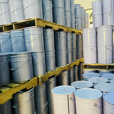 Superdiëlektrische epoxyharsverbinding voor de vervaardiging van duurzame isolatoren