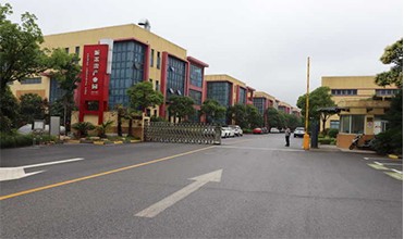 Splitsingsweerstand Epoxyhars Duidelijke vloeibare verharding voor droge transformatoren 4